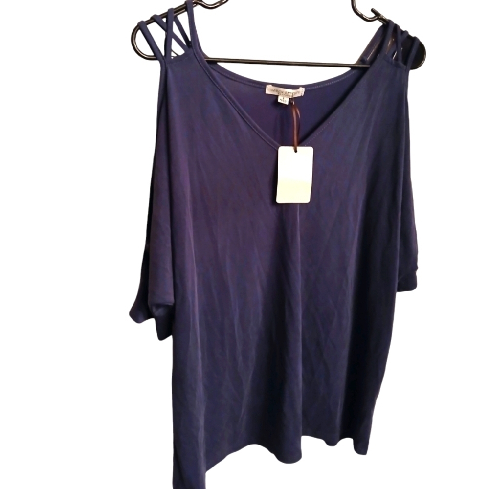 LARGE: NWT Green Envelope Cold Shoulder Designer Top​